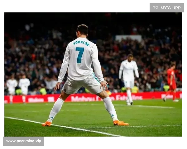 C罗替补登场助浙江队逆转取胜 现场欢呼声此起彼伏