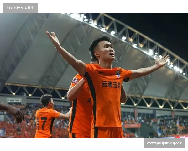 门将远射破门一脚定乾坤精彩瞬间让全场沸腾