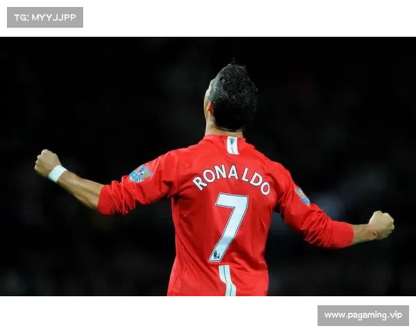 C罗盛赞巴黎圣日耳曼未来之星称其具备无穷潜力和巨大前景