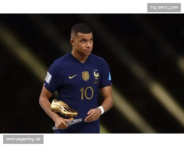 姆巴佩意外失利惊讶全场 主帅面色凝重难掩失望情绪 姆巴佩意外失利惊讶全场 主帅面色凝重难掩失望情绪