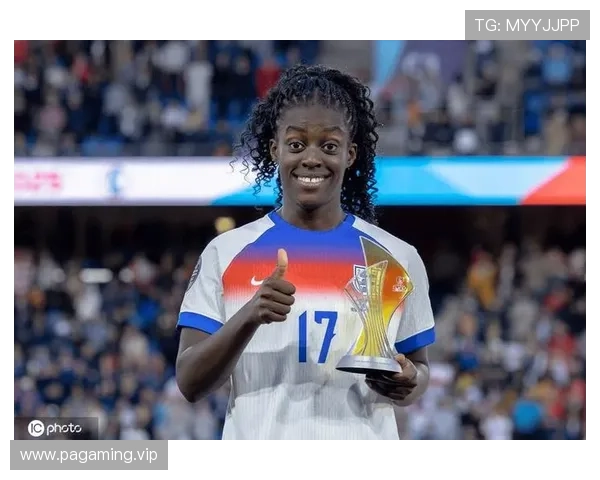 欧洲杯晒童年照传递榜样力量 激励年轻球员勇敢追梦