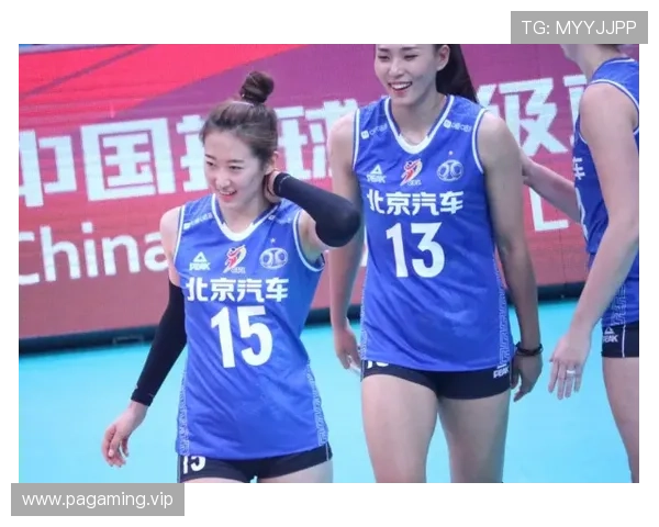 中国女排新集训名单揭晓年轻副攻崭露头角备受关注成最大亮点之一