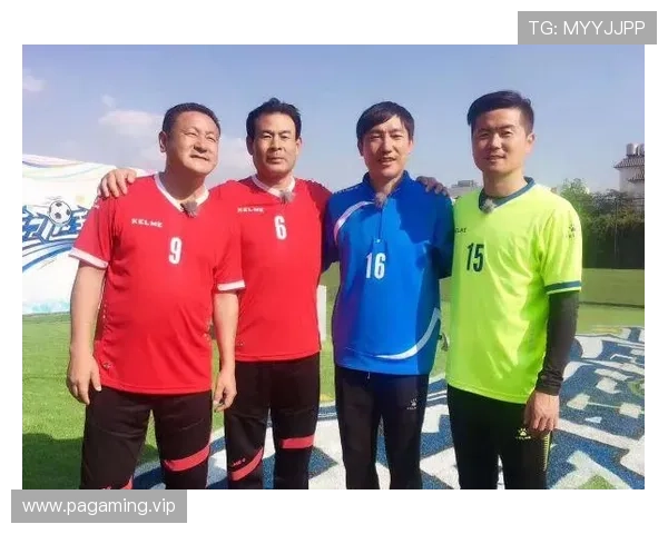 孙杨亮相明星足球赛担任前锋 与马明宇徐云龙肇俊哲同队竞技 孙杨亮相明星足球赛担任前锋 与马明宇徐云龙肇俊哲同队竞技