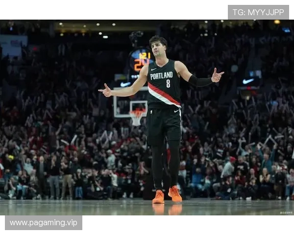 珀尔特尔豪取双20奎克利马威合力助猛龙击败黄蜂迎来三连胜 珀尔特尔豪取双20奎克利马威合力助猛龙击败黄蜂迎来三连胜