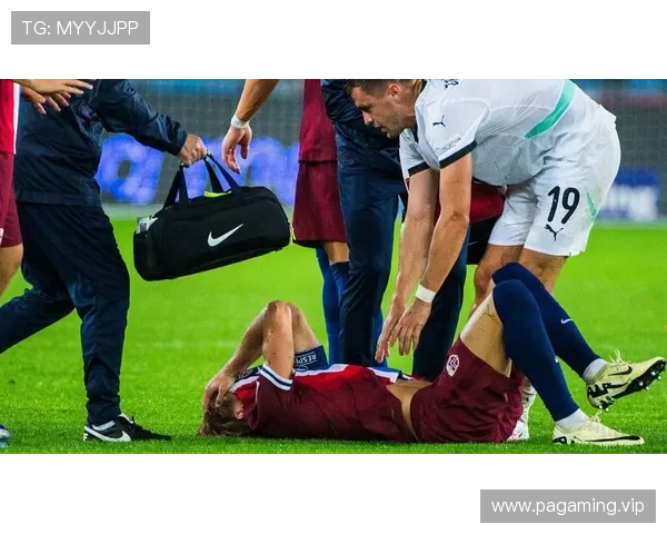 英超三月进攻三区传球榜单厄德高居首阿森纳三将强势包揽全部前三名