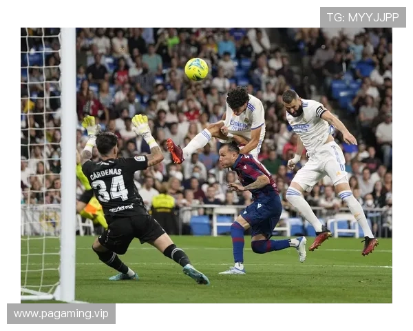 西甲球员霸气回怼对手挑衅一句话，隔空回应引爆全场热议