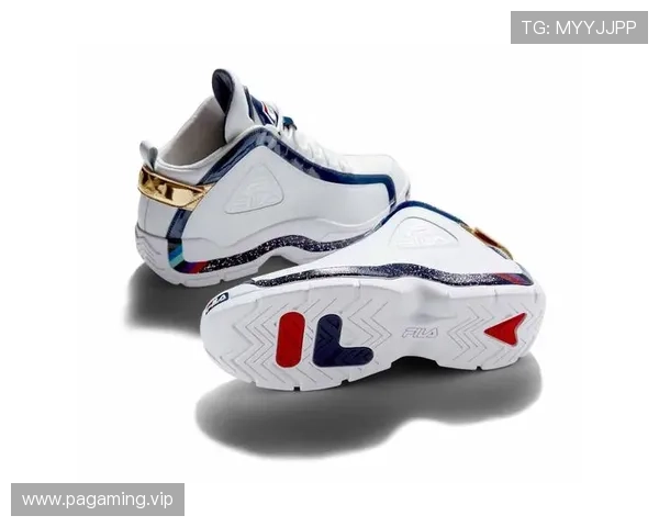 以书接上回重返1997格兰特希尔Fila球鞋广告记忆杀巅峰时刻